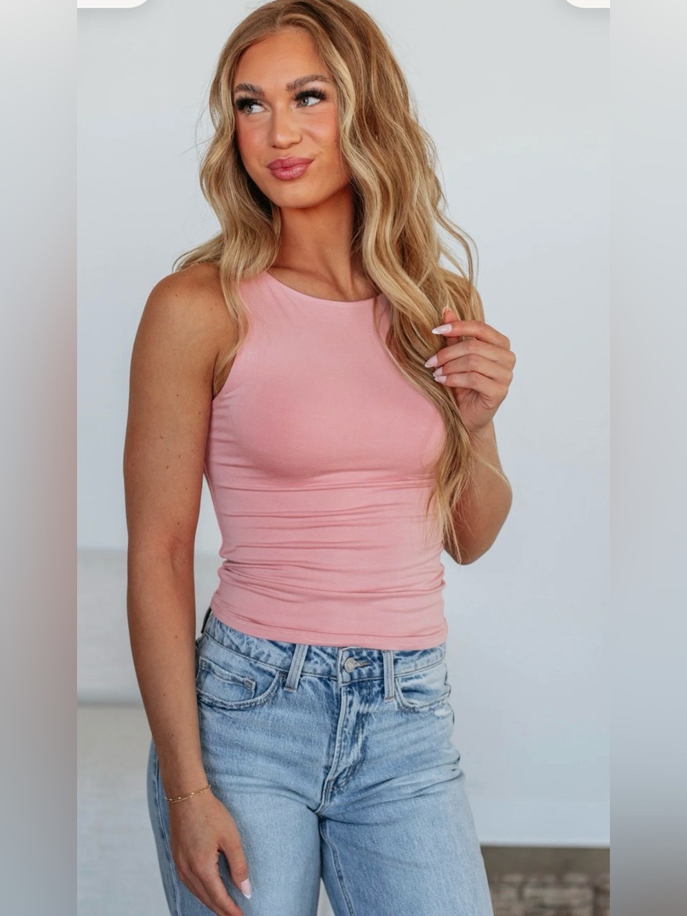 BRAND NEW women’s medium ‘Wild Oak boutique’ ariel basic Pink blush tank top